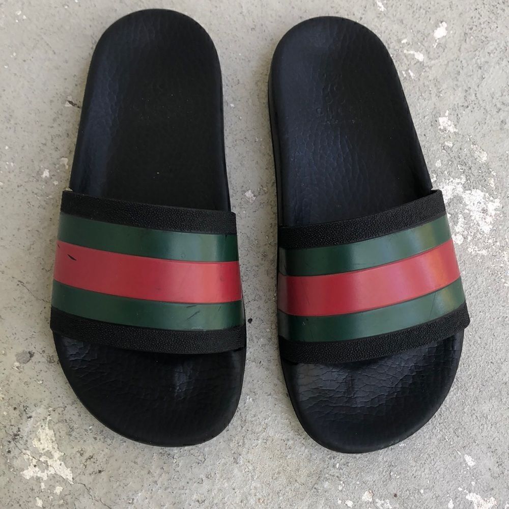 Gucci  Pool  slides